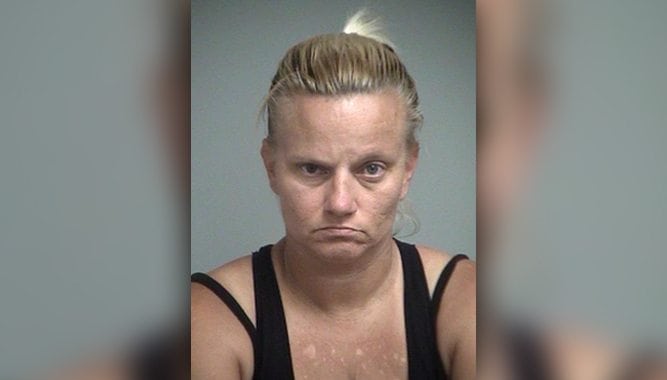 Woman Arrested for Passing Counterfeit Bills in Clermont