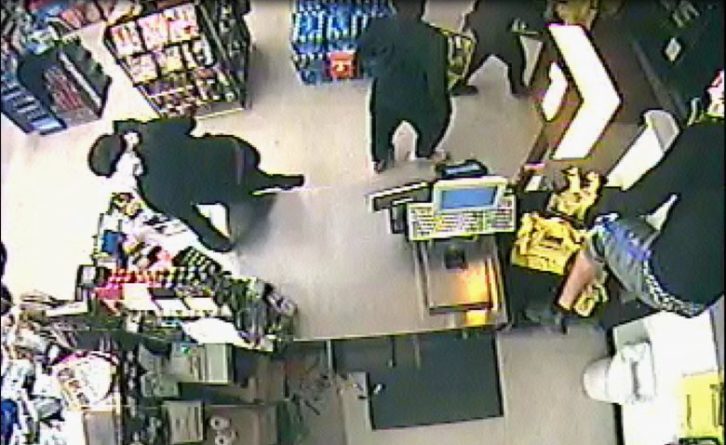 Sumter County Detectives Search for Suspects in Dollar General Burglary
